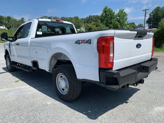 new 2024 Ford F-350 car, priced at $52,555