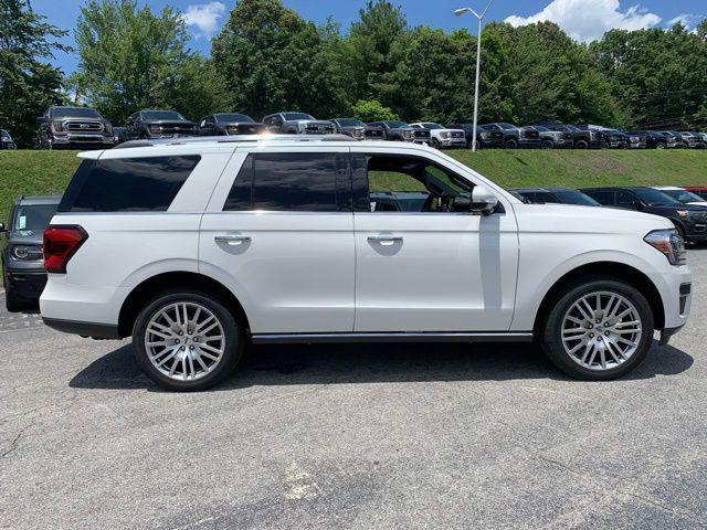 new 2024 Ford Expedition car, priced at $70,896