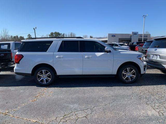 new 2024 Ford Expedition car, priced at $67,105