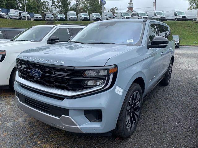 new 2025 Ford Expedition car, priced at $81,445