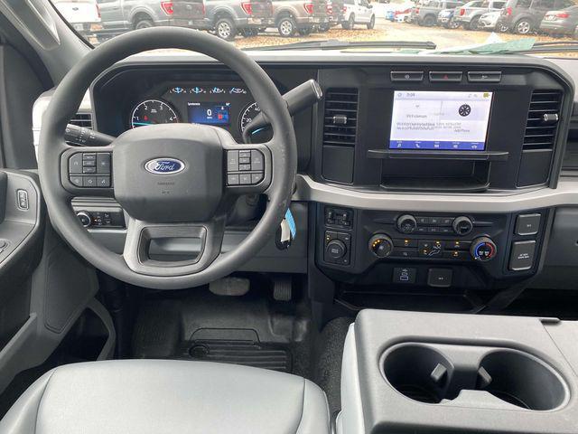 new 2023 Ford F-450 car