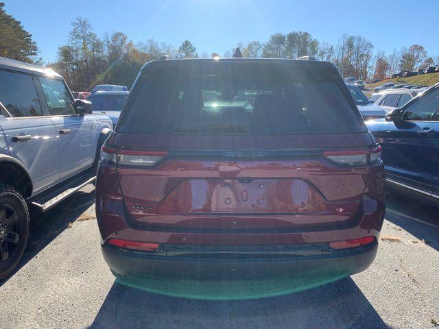 used 2023 Jeep Grand Cherokee car, priced at $32,904