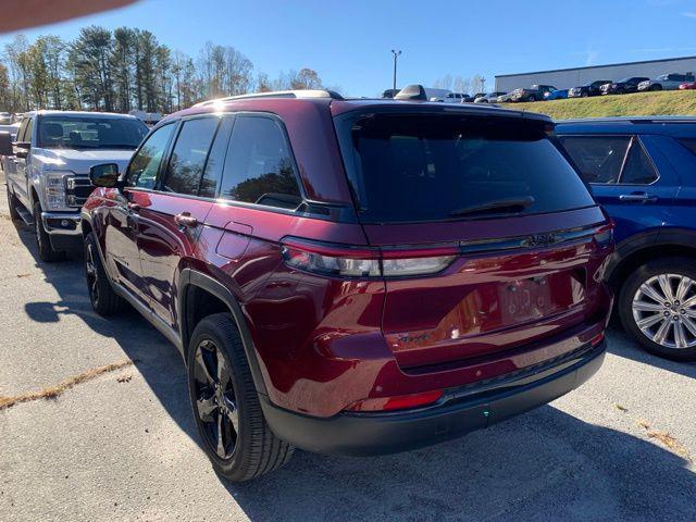 used 2023 Jeep Grand Cherokee car, priced at $32,904
