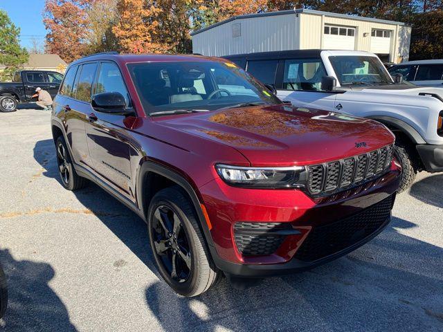 used 2023 Jeep Grand Cherokee car, priced at $32,904