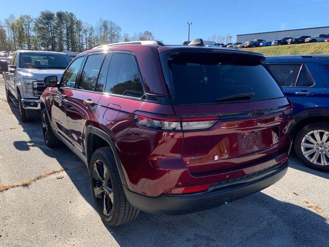 used 2023 Jeep Grand Cherokee car, priced at $32,904