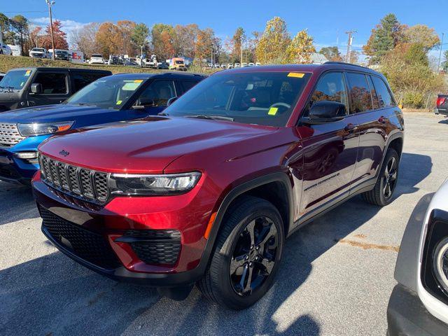 used 2023 Jeep Grand Cherokee car, priced at $32,904