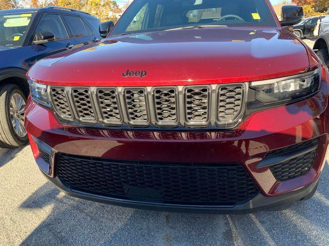 used 2023 Jeep Grand Cherokee car, priced at $32,904