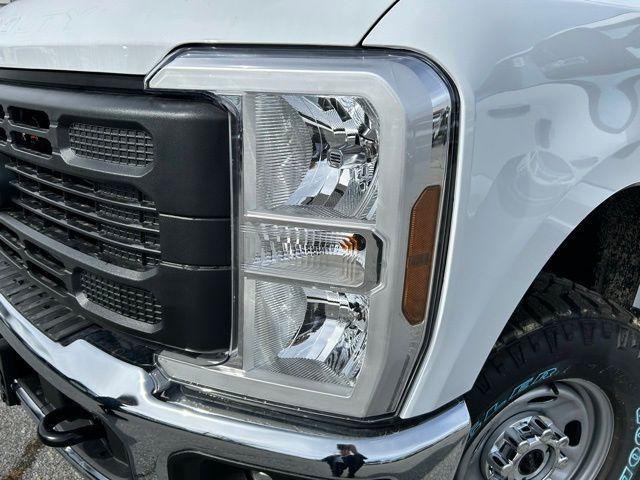 new 2024 Ford F-250 car, priced at $53,388