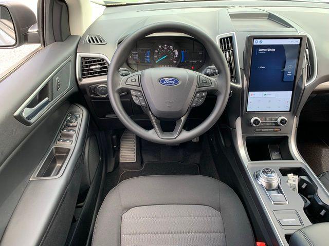 new 2024 Ford Edge car, priced at $32,204