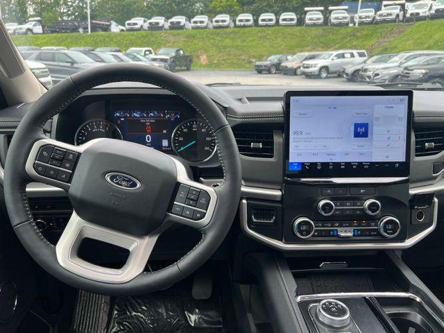 new 2024 Ford Expedition car, priced at $59,965