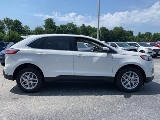 new 2024 Ford Edge car, priced at $39,010