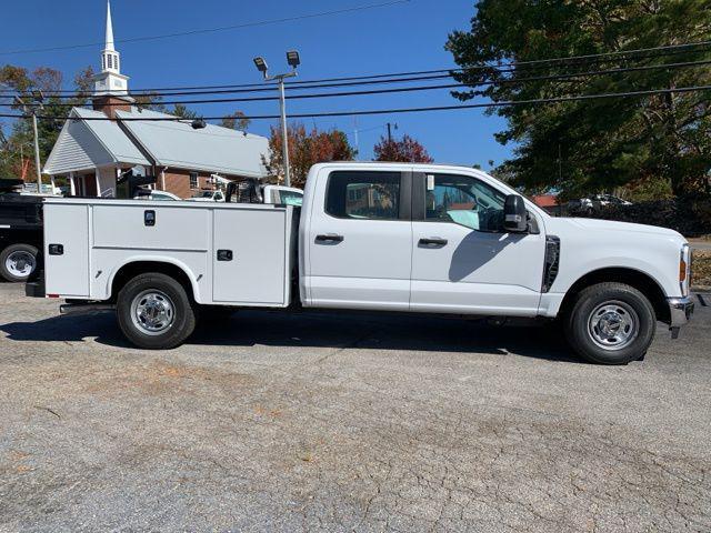 new 2024 Ford F-250 car, priced at $60,567