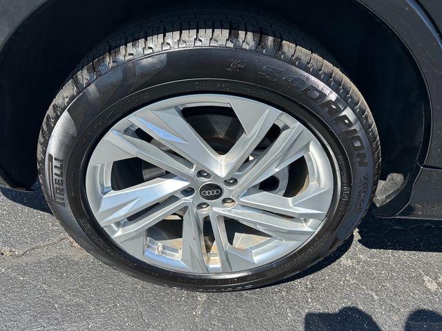 used 2024 Audi Q7 car, priced at $38,884