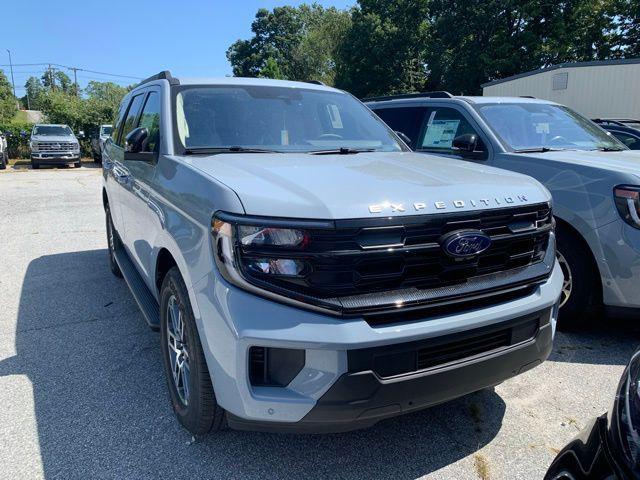 new 2025 Ford Expedition car, priced at $64,986