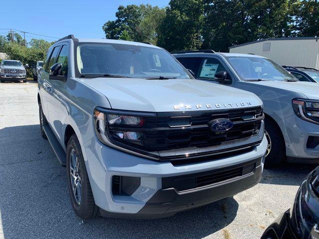 new 2025 Ford Expedition car, priced at $64,986