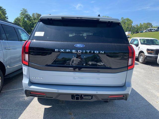 new 2025 Ford Expedition car, priced at $64,986