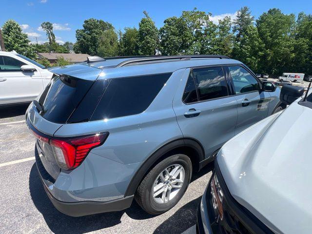 new 2025 Ford Explorer car, priced at $35,234