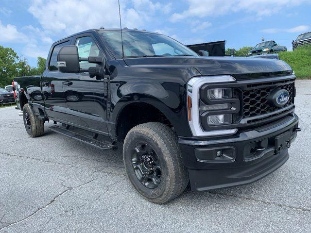 new 2024 Ford F-350 car