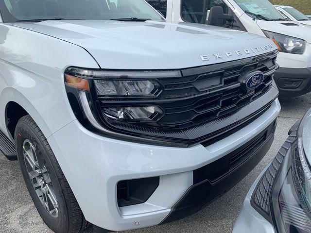 new 2025 Ford Expedition car, priced at $69,345