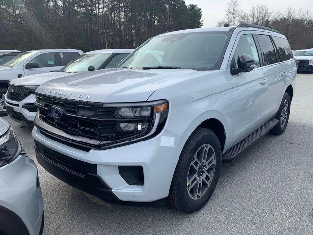 new 2025 Ford Expedition car, priced at $69,345