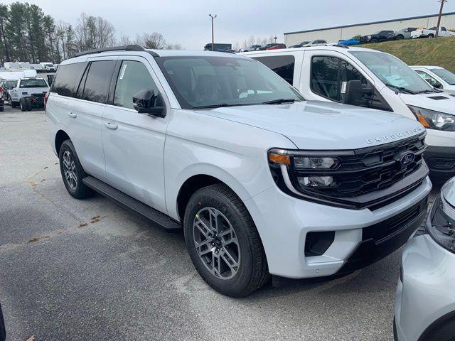new 2025 Ford Expedition car, priced at $69,345