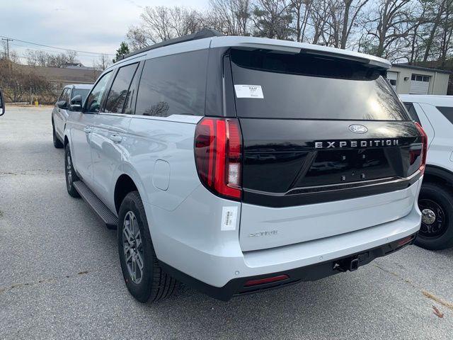 new 2025 Ford Expedition car, priced at $69,345