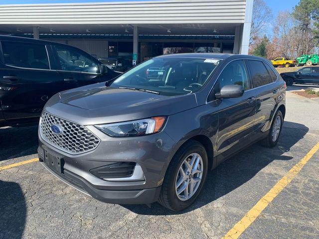used 2024 Ford Edge car, priced at $23,105