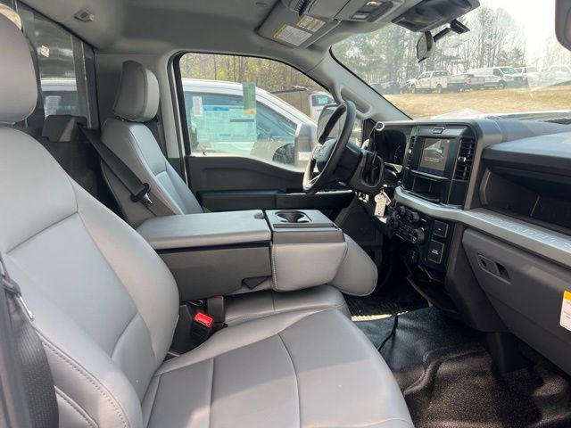 new 2025 Ford F-450 car, priced at $102,888