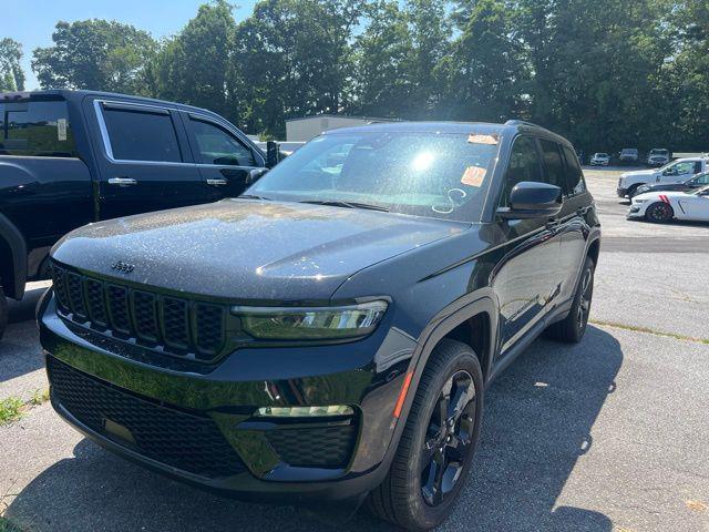 used 2023 Jeep Grand Cherokee car, priced at $31,876