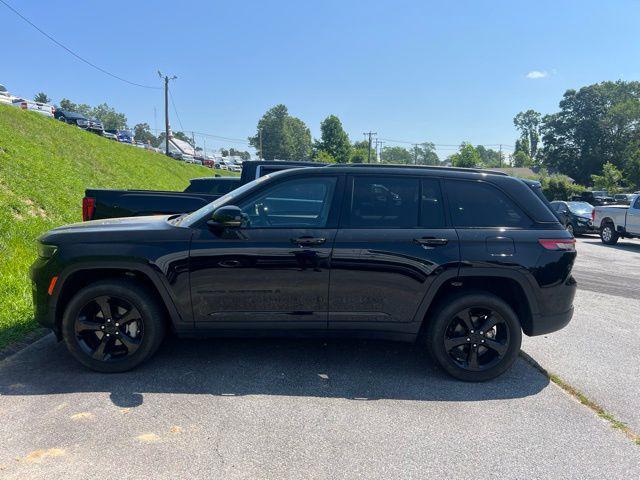 used 2023 Jeep Grand Cherokee car, priced at $31,876