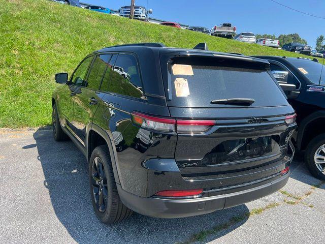 used 2023 Jeep Grand Cherokee car, priced at $31,876