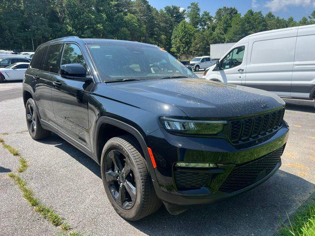 used 2023 Jeep Grand Cherokee car, priced at $31,876