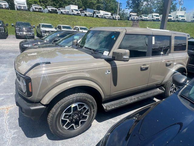 new 2025 Ford Bronco car, priced at $52,458