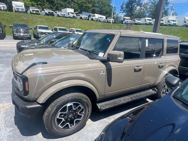 new 2025 Ford Bronco car, priced at $52,458