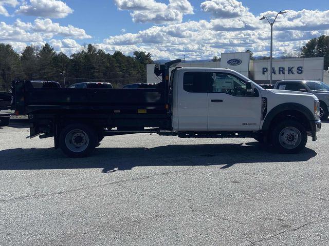 new 2023 Ford F-450 car