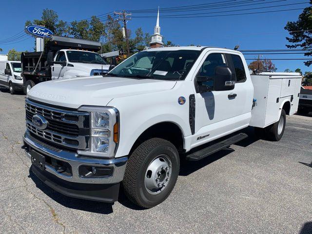 new 2025 Ford F-350 car, priced at $89,888