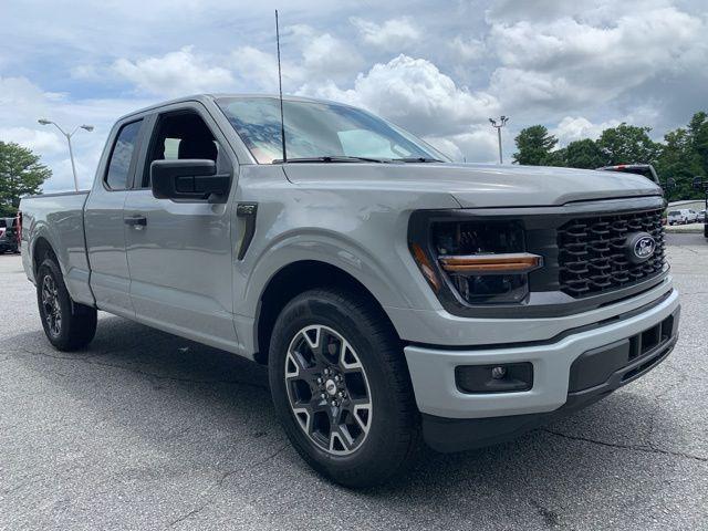 new 2024 Ford F-150 car, priced at $42,610