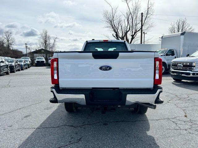 new 2024 Ford F-250 car, priced at $49,888