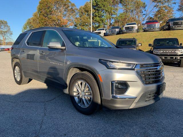 used 2023 Chevrolet Traverse car, priced at $32,993