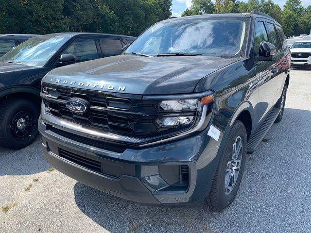 new 2025 Ford Expedition car, priced at $64,972