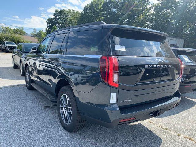 new 2025 Ford Expedition car, priced at $64,972
