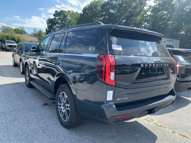 new 2025 Ford Expedition car, priced at $64,972