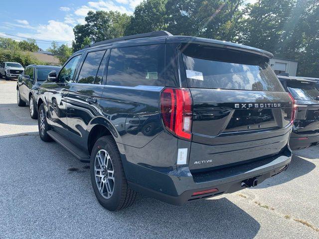 new 2025 Ford Expedition car, priced at $64,972