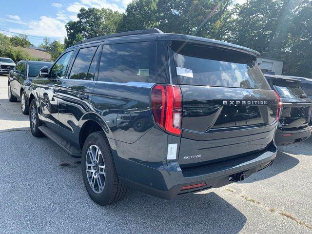 new 2025 Ford Expedition car, priced at $64,972