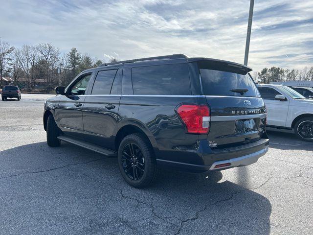 new 2024 Ford Expedition car, priced at $60,010