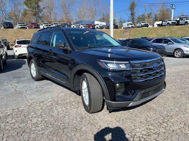 new 2025 Ford Explorer car, priced at $43,310