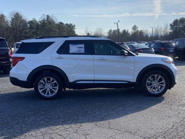 new 2024 Ford Explorer car, priced at $45,960