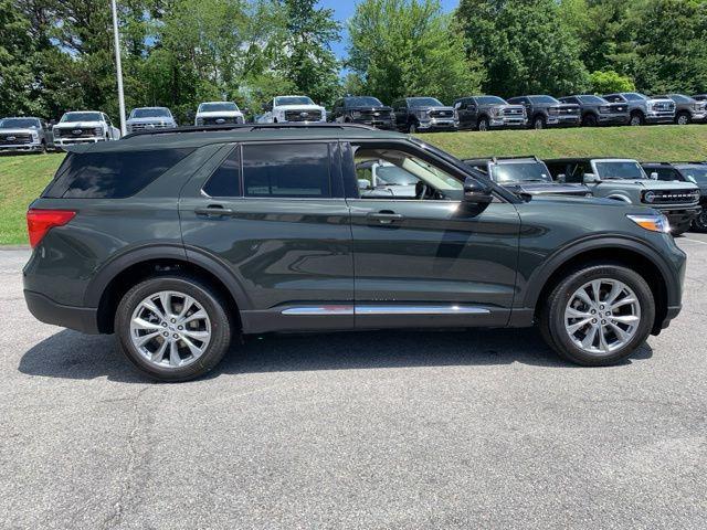 new 2024 Ford Explorer car, priced at $45,365