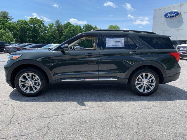 new 2024 Ford Explorer car, priced at $45,365