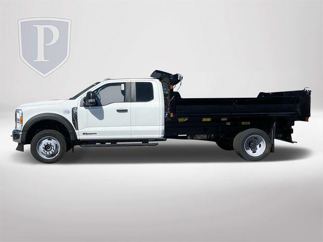 new 2023 Ford F-450 car